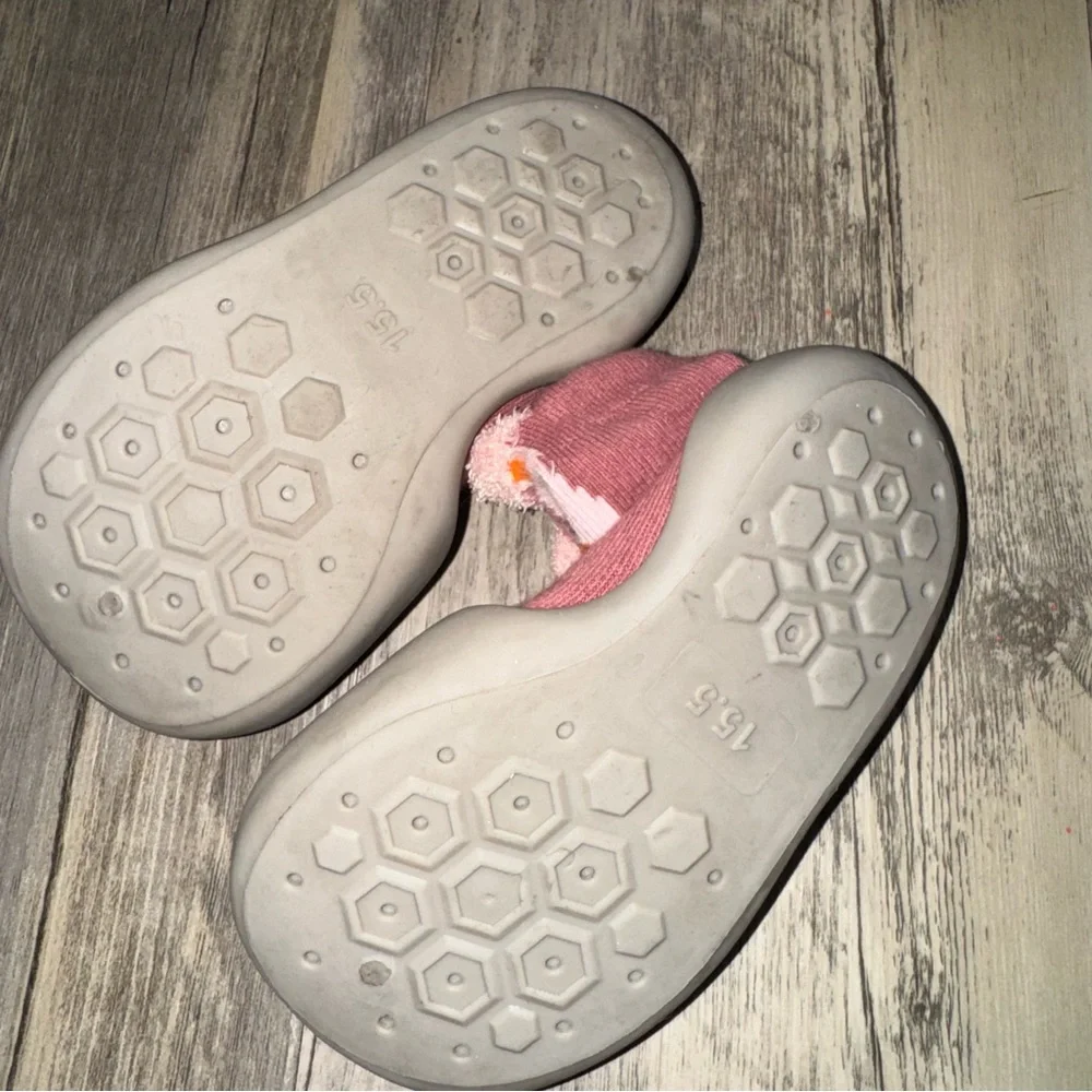 🩷3/$13🩷 Pink Cat Face Kids' Sock Shoes